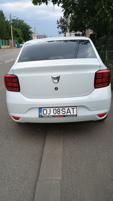 Vând Dacia Logan 2017