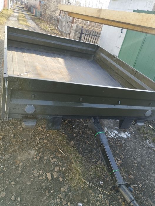 На продаже прицеп