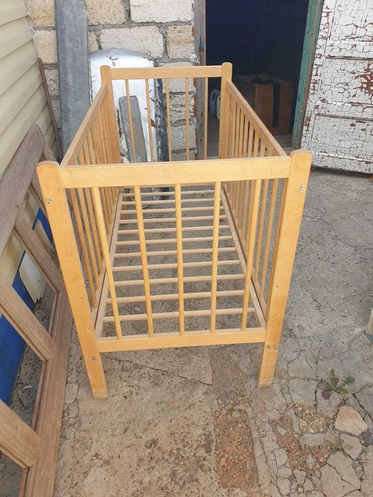 Детская кровать/ манеж