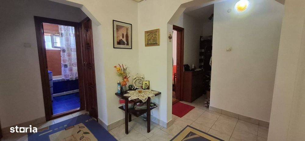 Tomis Nord Apartament cu 3 camere , 2 balcoane, centrala gaze