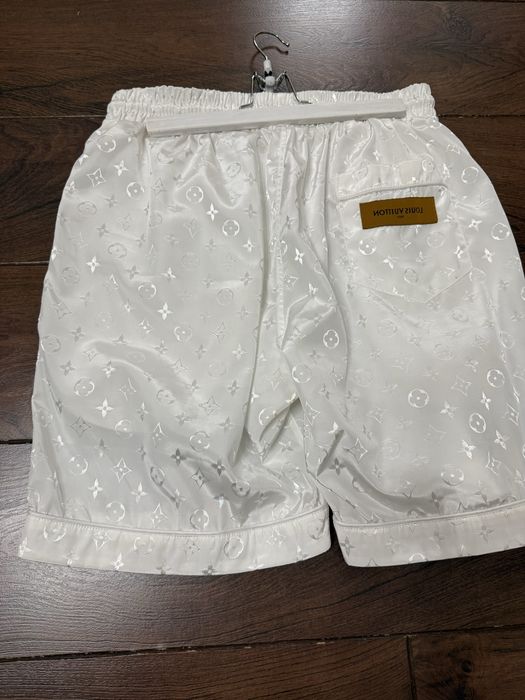 LV комплект от коприна, размер М - Луи Вютон с етикет