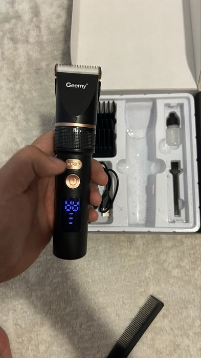 Продается машинка для стрижки волос