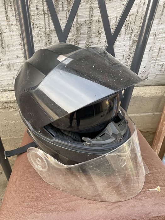 Продам Мото шлем  два визром
