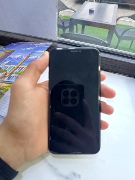 Айфон 11 про продаются