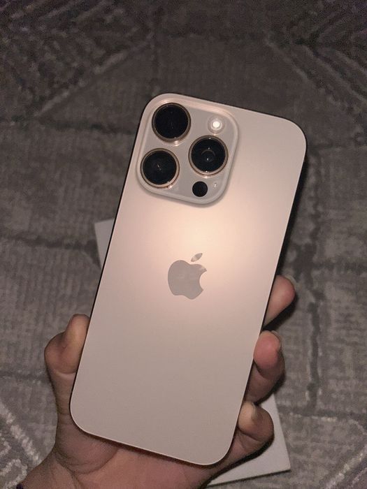 iPhone 16 Pro (eSIM)