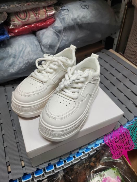 Продавам чисто нови маратомнки