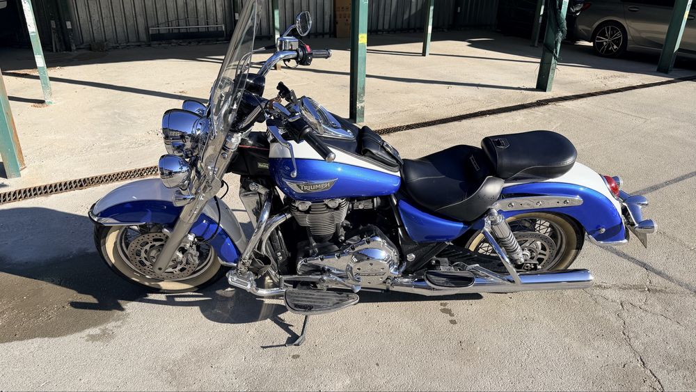 Triumph thunderbird 1700 LT