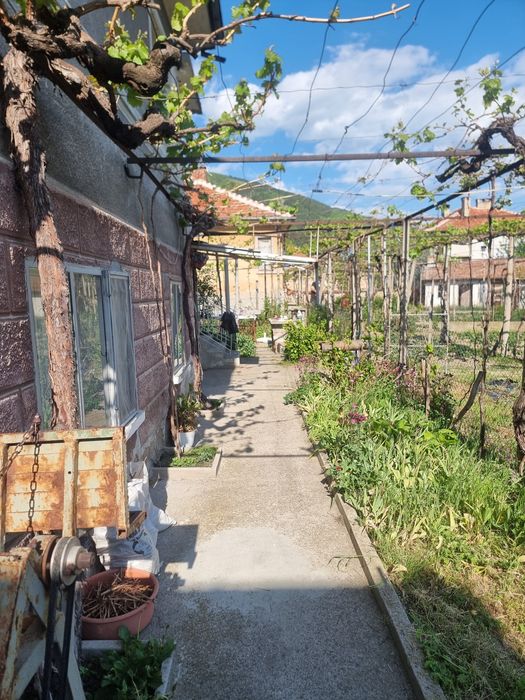 Продава се Къща в Твърдица - 102 кв.м за 500 €/кв.м - Снимка #1