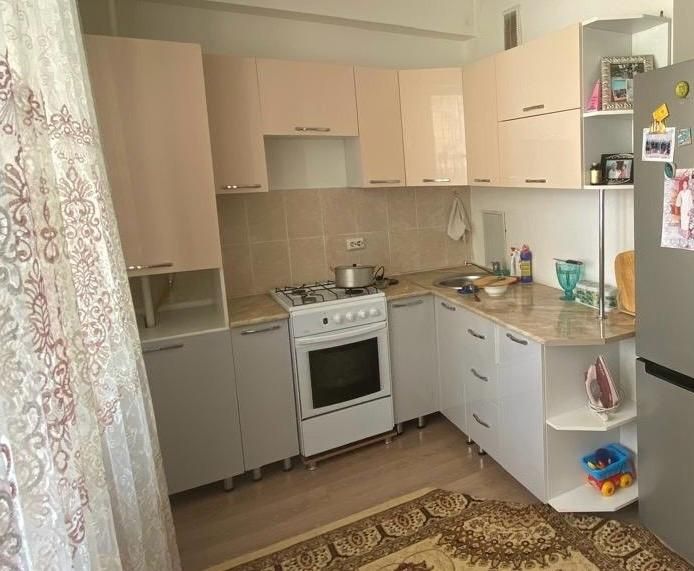 Кухни Гарнитура сатылады