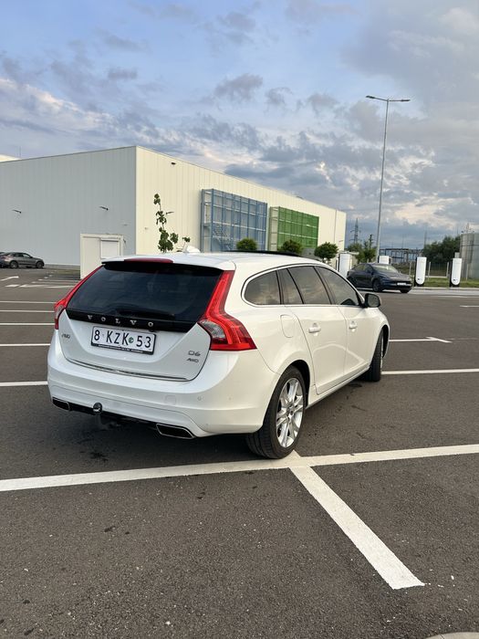 VOLVO V60 2014 — imagine 3