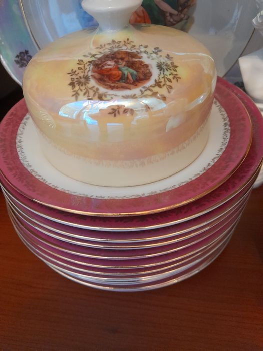 Продаю сервиз мадона, производство гдр,