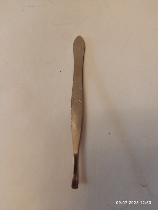 Скальпель и пинцет