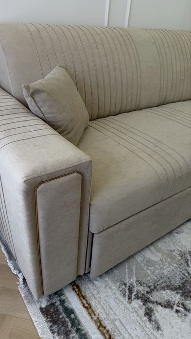 Продам Диван Б/У