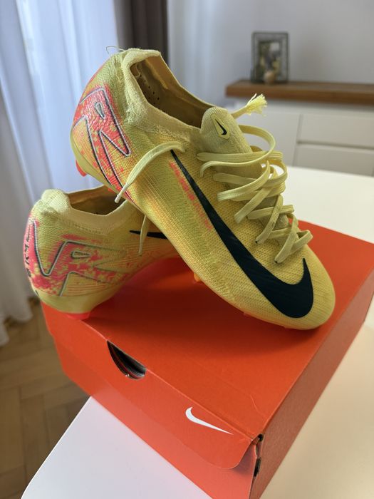 Ghete fotbal nike Air zoom marime 38