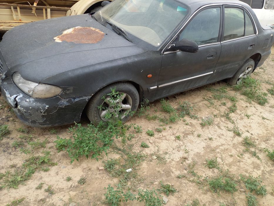 Продам срочно машину хундай