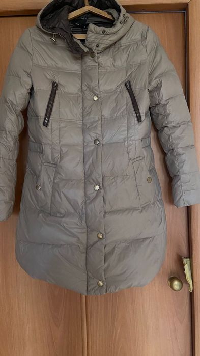 Продаётся:Куртки 46,48,52 р