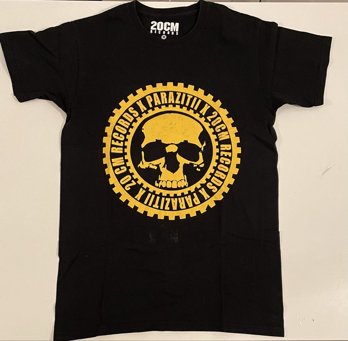 CD-uri, casete, tricouri Parazitii/Ombladon/Cheloo