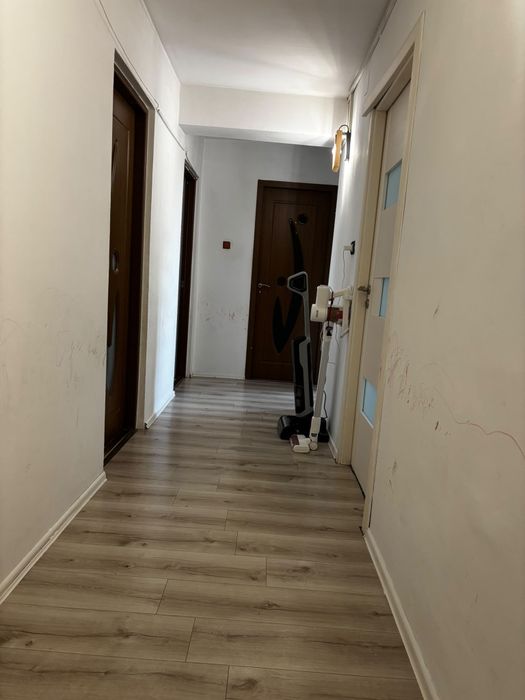 Apartament 3 camere Utvinis langa ZIMANDCUZ 10 minute de Arad