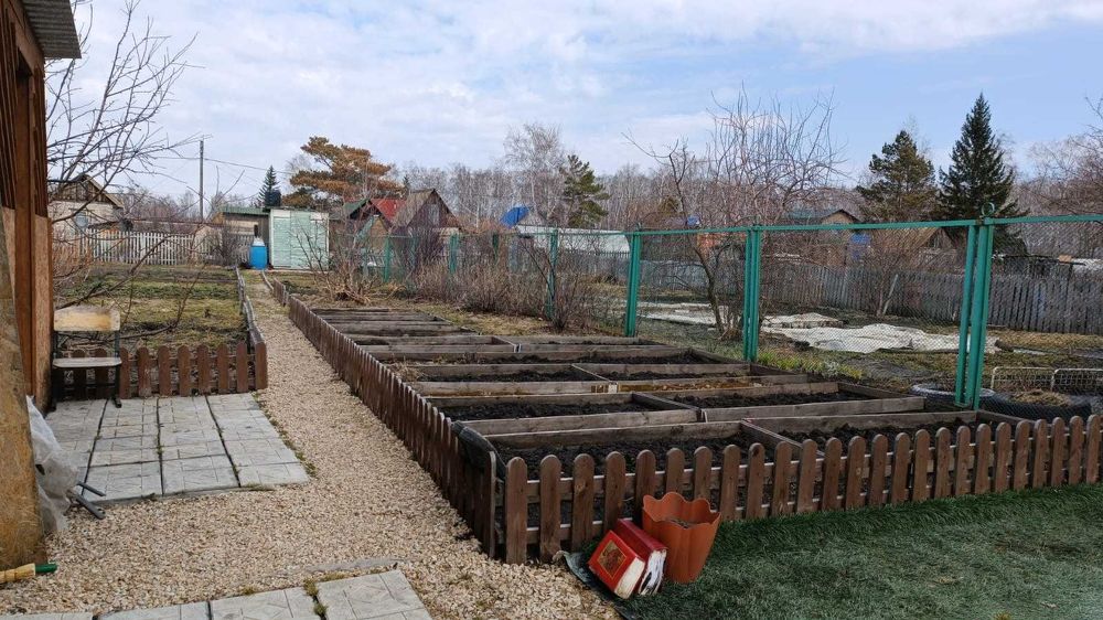 В продаже дача, Комета