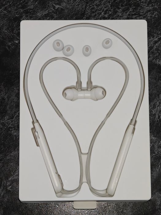 CMF Neckband Pro наушники