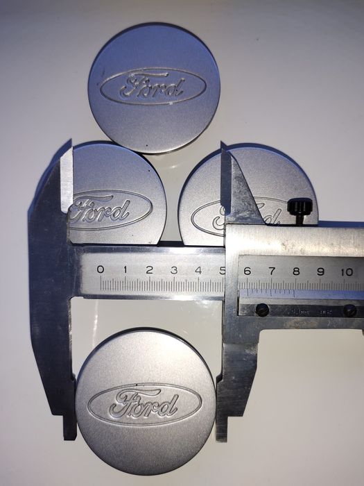 Колпак ступицы легкосплавного диска Ford