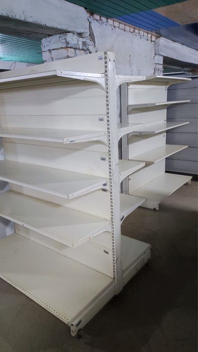 Стеллажи островные б/у