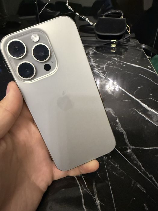Iphone 15 pro 85%