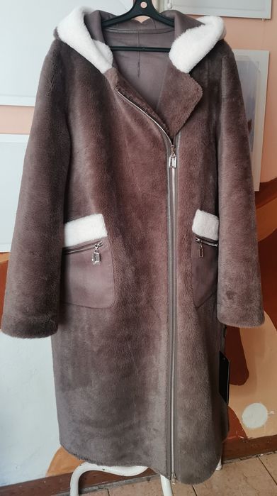 Продам облегченную дублёнку, цвета какао