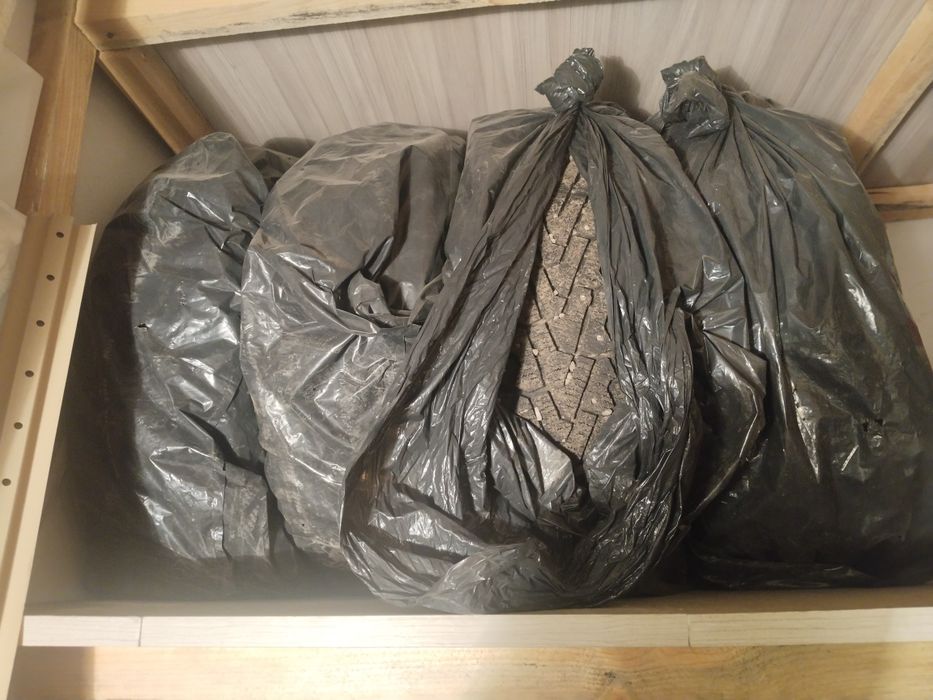 Бу шины зимние продам