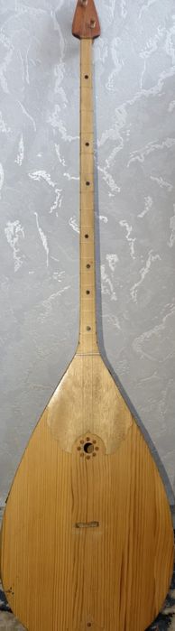 Домбыра сатылады