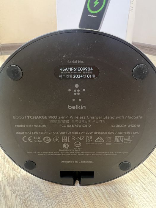 Belkin BoostCharge Pro 2-в-1 – Чисто нов | Зарядно за iPhone и AirPods
