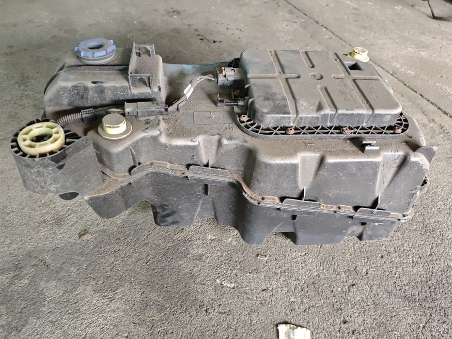 Казанче за Ад Блу/Ad Blue за Opel/Опел Combo/Peugeot/Citroen Berlingo 1.6hdi/1.5hdi