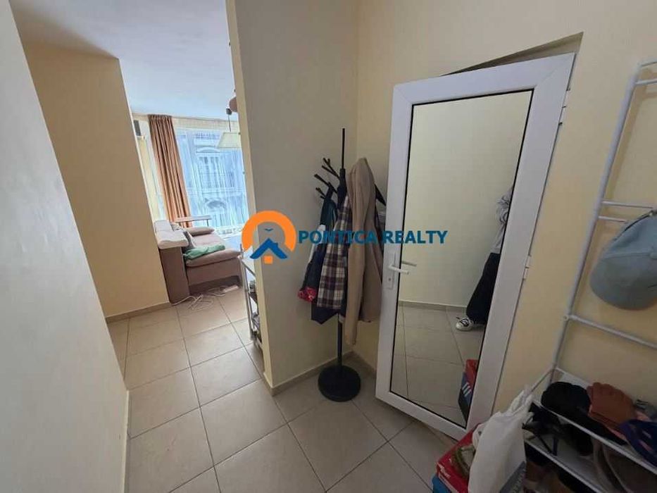 Двустаен в южната част на Слънчев Бряг