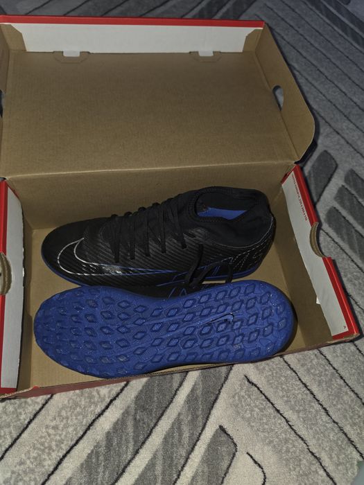 Футболни обувки Mercurial Superfly 9 Club,42 номер, черно кралско сини