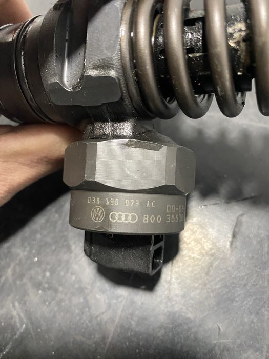 Injector Vw Sharan 1.9 TDI AUY 116cp seat alhambra 1.9  | 038130073AC