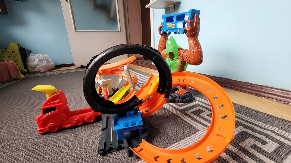 Hot wheels Горилла