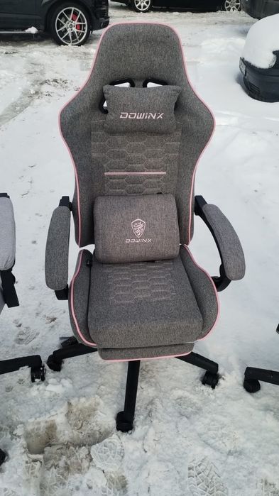 Vand scaune de birou de gaiming cu vibratii in perna si suport