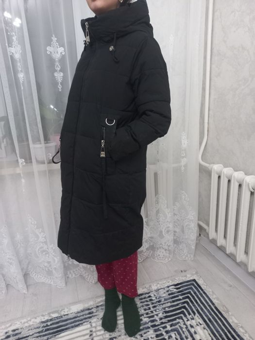 Продам  зимнии пуховик