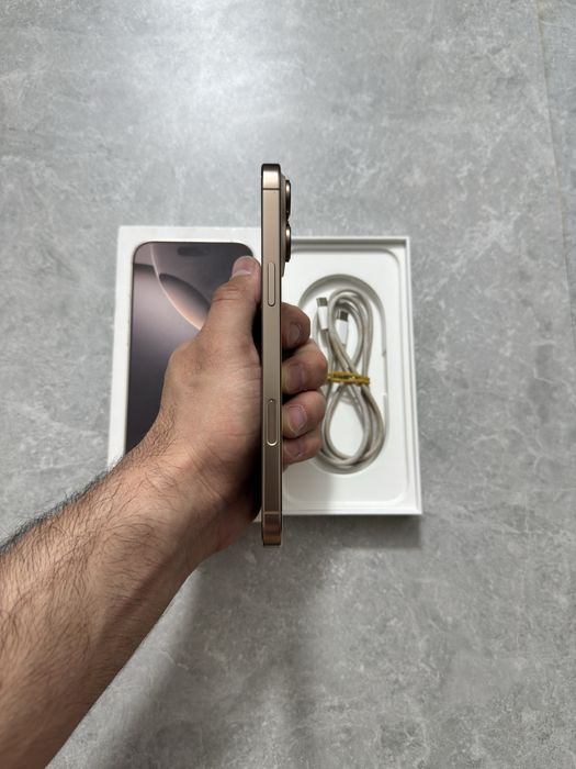 iPhone 16 Pro Max 256GB Desert Titanium