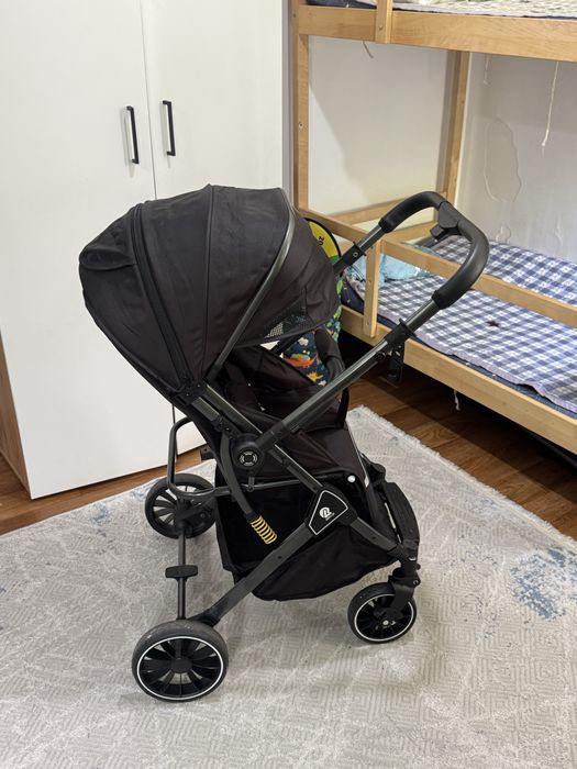 Продам коляска прогулочная легкая