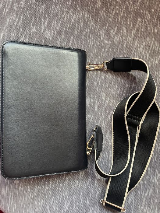 Чанта черна Mohito