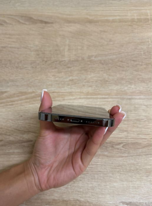 Продам Айфон 12 pro max