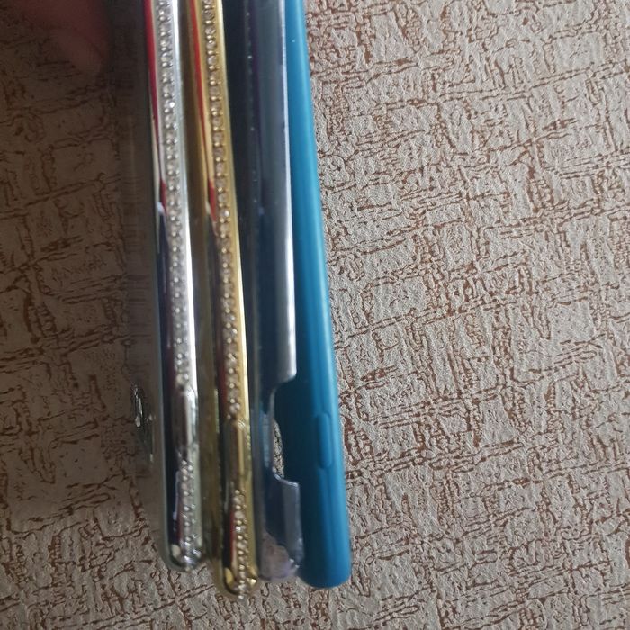 Продам чехлы на самсунг, айфон и сони