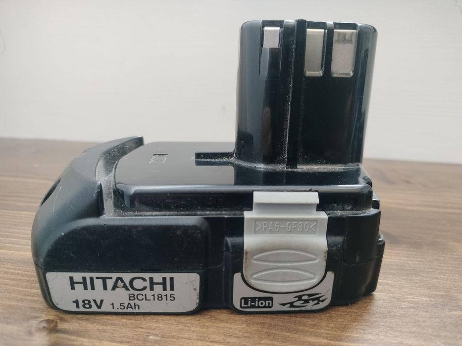 Acumulatori Hitachi 18 volți