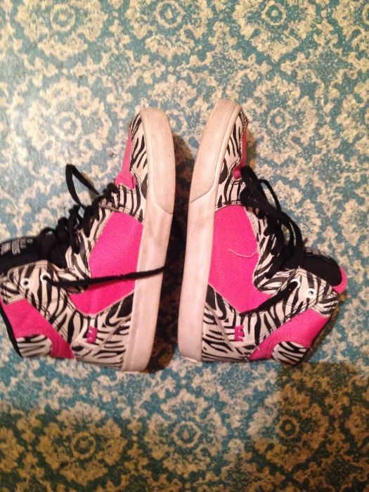 Оригинални кецове SUPRA за момиче - номер 33,5 и ADIDAS - 34 номер