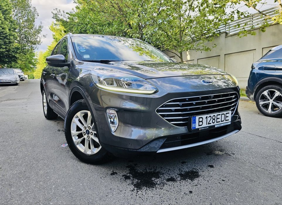 Ford Kuga 2022 hybrid 190cp 4x4 titanium Virtual cockpit  Keyless entry/Go ACC Side assist