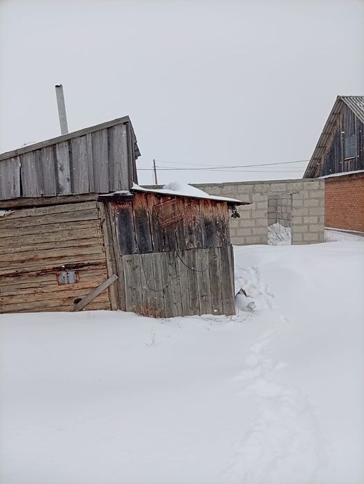 Продам участок с не достройным домом