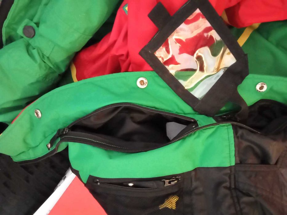 Отлично ски/борд яке