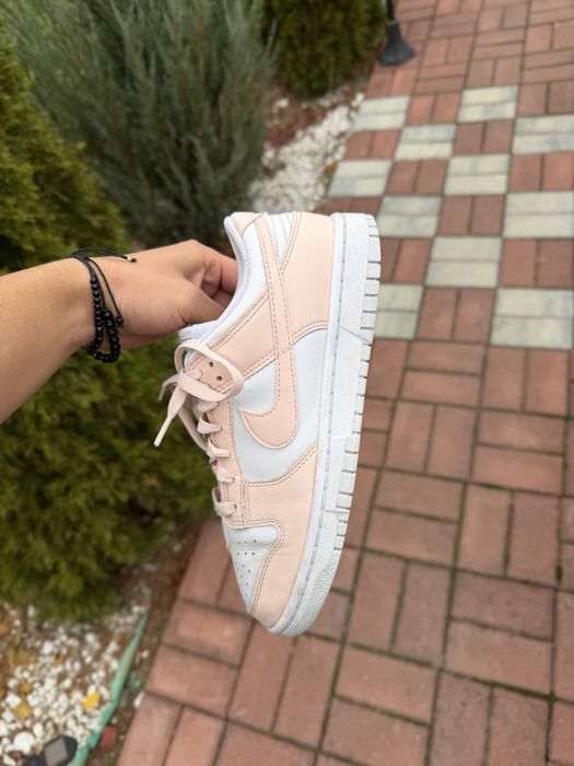 Nike Dunk Low Powder Pink