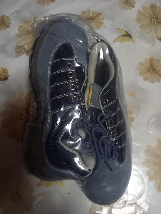 Продам спецобувь